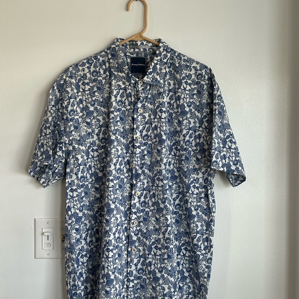 Tommy Bahama Seashell Print Button Down Shirt XL Coastal Beach Nautical - Picture 3 of 7